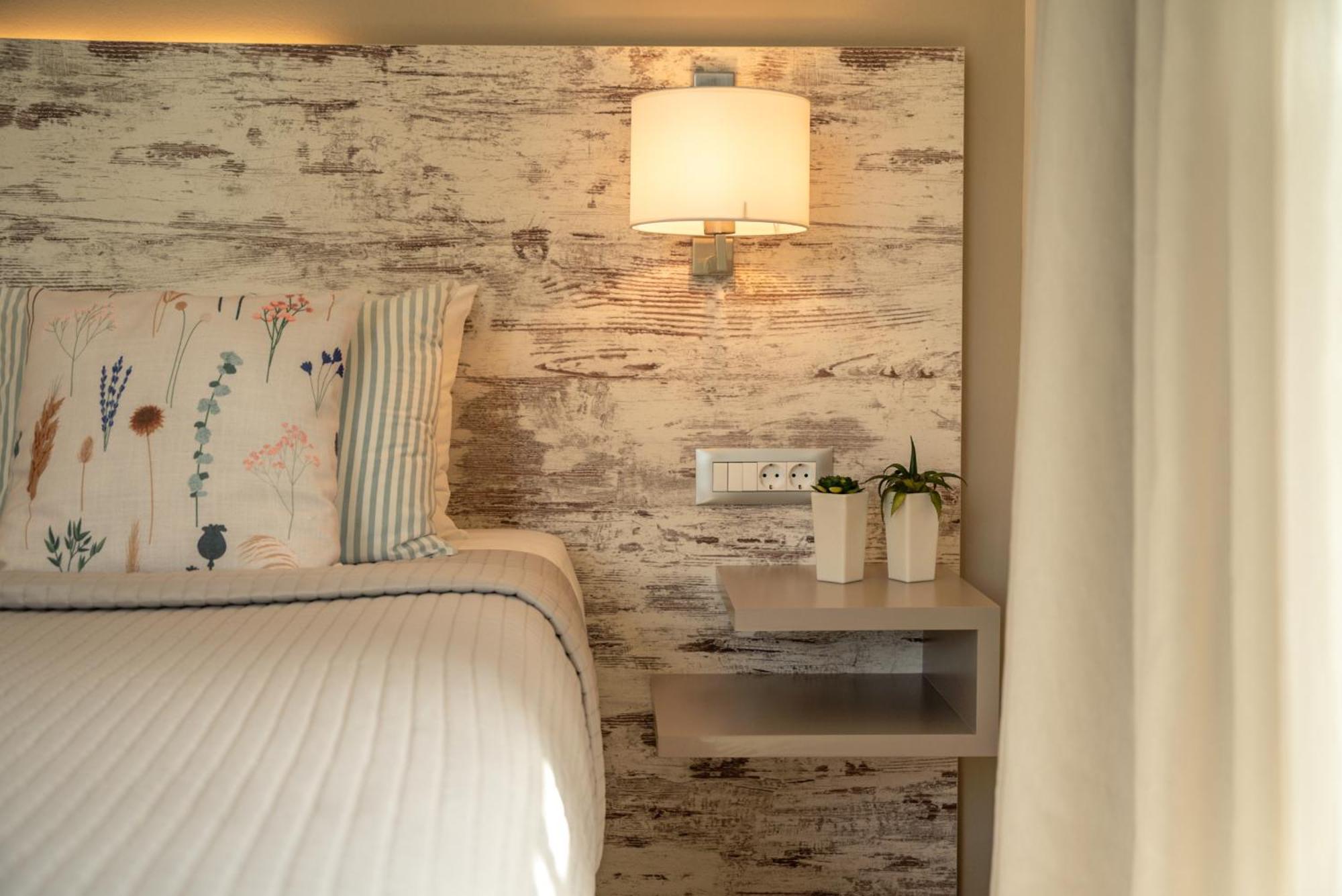 Hotel Peli Kíssamos Eksteriør bilde