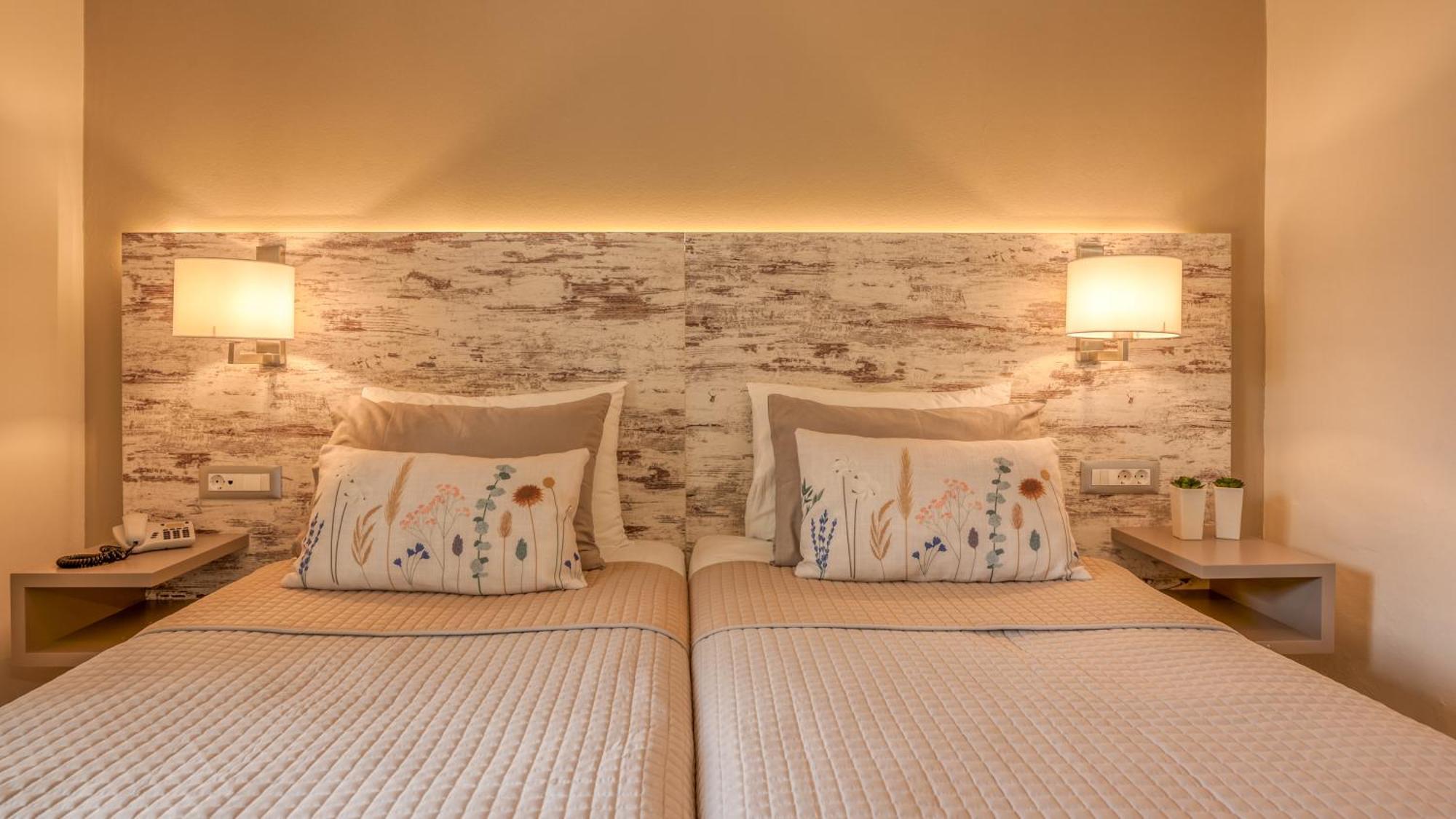 Hotel Peli Kíssamos Eksteriør bilde